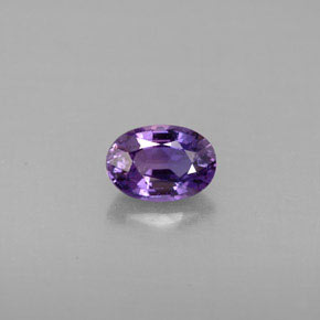Zafiro violeta natural de 0,67 ct, corte óvalo, VS