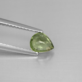 Zafiro Verde natural de 0.77 ct, En forma de pera, VS