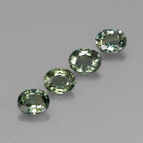 Gemas de zafiro verde natural de  ct, corte óvalo, VVS-VS