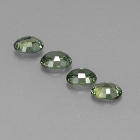 Gemas de zafiro verde natural de  ct, corte óvalo, VVS-VS