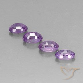 Gemas de Zafiro Violeta medio claro natural de 2.61 ct, Ovalada, VVS-VS