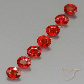 Gemas de Zafiro Rojo claro natural de 2.60 ct, Ovalada, VVS-VS