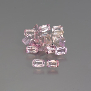 Gemas de zafiro multicolor natural de  ct, corte esmeralda, VS-SI