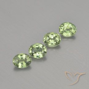 Gemas de Zafiro Verde muy claro natural de 1.94 ct, Ovalada, VVS-VS