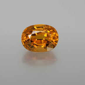 Zafiro Naranja medio natural de 2.68 ct, Corte Óvalo, VS