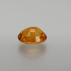 Zafiro Naranja medio natural de 2.68 ct, Corte Óvalo, VS