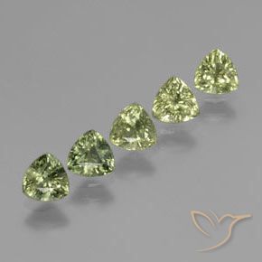 Gemas de Zafiro Verde bosque claro natural de 1.84 ct, Trillón, VS