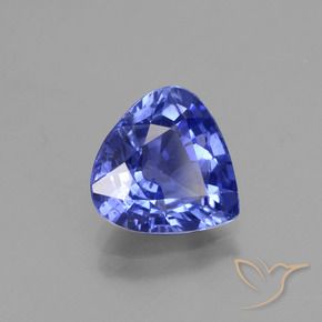 Zafiro Azul violeta oscuro natural de 2.27 ct, En forma de pera, VS