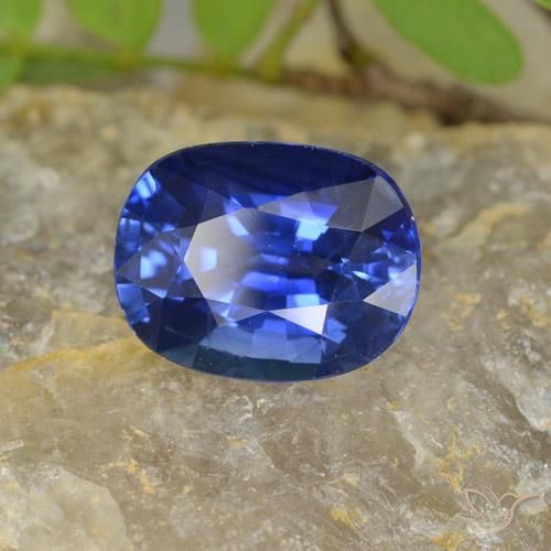 Zafiro Azul marino natural de 4.96 ct, Ovalada, VS