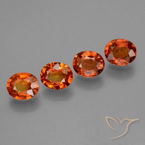 Gemas de Zafiro Naranja fuego natural de 3.03 ct, Ovalada, VS