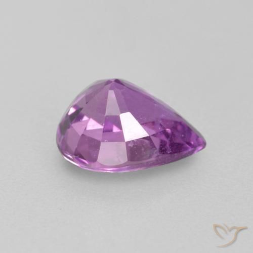 Zafiro Púrpura medio natural de 0.98 ct, En forma de pera, VS