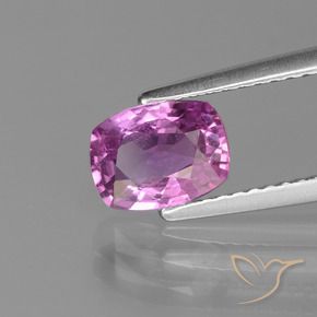 Zafiro Púrpura medio natural de 1.35 ct, Forma Cojín, VS