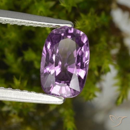 Zafiro Púrpura medio natural de 1.42 ct, Forma Cojín, VS
