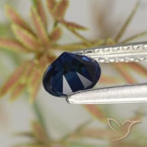 Zafiro Azul marino natural de 0.62 ct, Redondo, VVS
