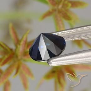 Zafiro Azul oscuro natural de 0.59 ct, Redondo, VVS
