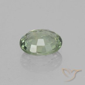 Zafiro Verde bosque natural de 0.72 ct, Ovalada, VVS