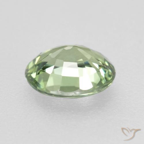 Zafiro Verde bosque claro natural de 0.75 ct, Ovalada, VVS-VS