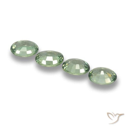 Gemas de Zafiro Verde claro medio natural de 3.20 ct, Ovalada, VVS-VS