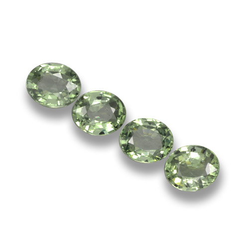 Gemas de zafiro medium light green natural de 3,02 ct, corte óvalo, VVS-VS