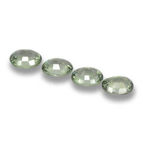 Gemas de zafiro medium light green natural de 3,02 ct, corte óvalo, VVS-VS