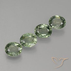 Gemas de Zafiro Verde claro natural de 2.80 ct, Ovalada, VVS-VS