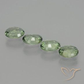 Gemas de Zafiro Verde claro natural de 2.80 ct, Ovalada, VVS-VS