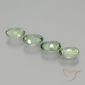 Gemas de Zafiro Medium Light Green natural de 2.80 ct, Ovalada, VVS-VS