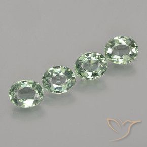 Gemas de Zafiro Verde musgoso natural de 3.08 ct, Ovalada, VVS-VS