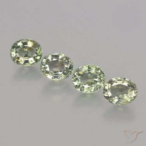 3.85ctw Natural Verde claro Zafiro, Ovalada, VVS-VS