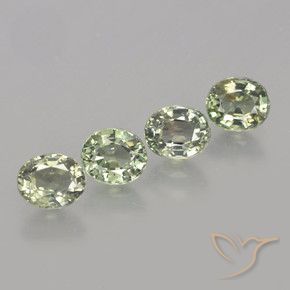 Gemas de Zafiro Verde claro natural de 3.85 ct, Ovalada, VVS-VS