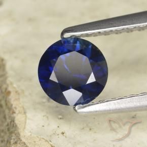 Zafiro Azul oscuro natural de 0.60 ct, Redondo, VVS-VS