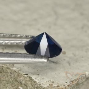 Zafiro Azul oscuro natural de 0.73 ct, Redondo, VS