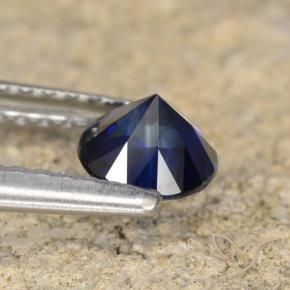 Zafiro Azul oscuro natural de 0.62 ct, Redondo, VVS-VS