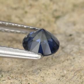 Zafiro Azul oscuro natural de 0.62 ct, Redondo, VVS