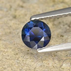 Zafiro Azul oscuro natural de 0.51 ct, Redondo, VVS