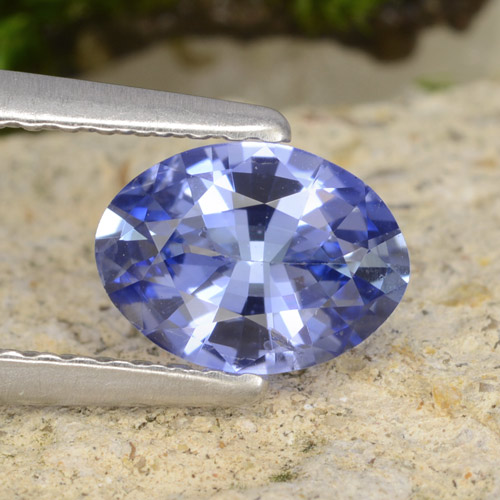 Zafiro azul marino medio natural de 0,89 ct, corte óvalo, VS