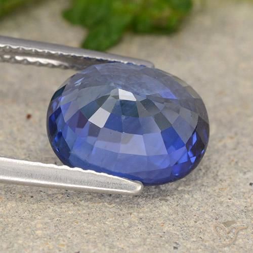 Zafiro Azul aciano natural de 4.61 ct, Ovalada, VS