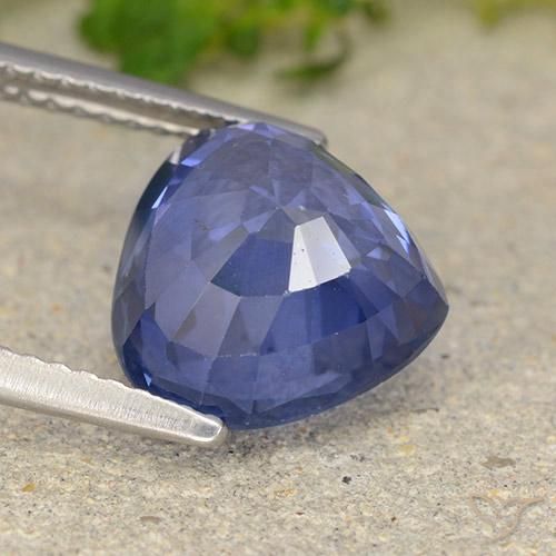 Zafiro Azul aciano natural de 4.81 ct, En forma de pera, VS