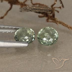 Gemas de Zafiro Verde bosque claro natural de 1.21 ct, Redondo, VS
