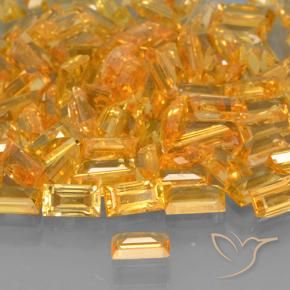Zafiro Naranja medio natural de 0.26 ct, Corte Baguette, VVS-VS