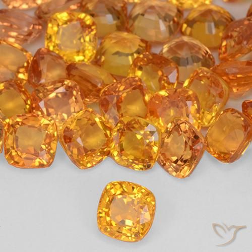 Zafiro Naranja claro natural de 0.44 ct, Forma Cojín, VVS-VS
