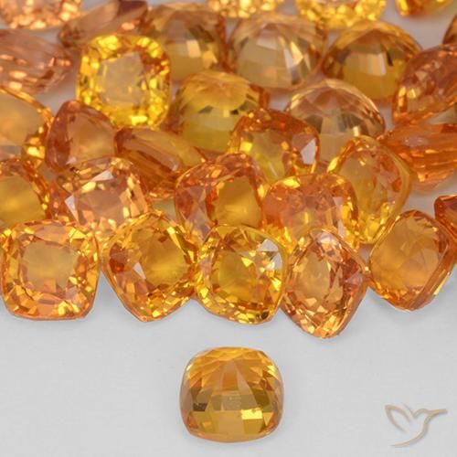 Zafiro Naranja claro natural de 0.44 ct, Forma Cojín, VVS-VS