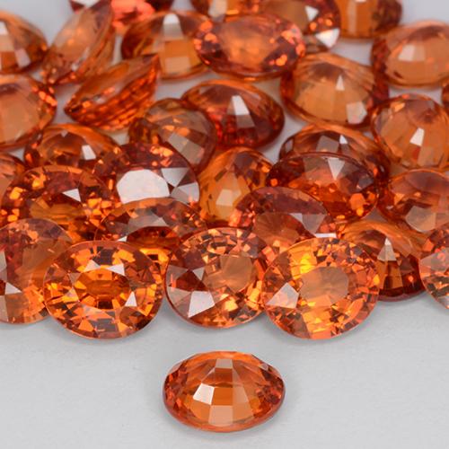 Zafiro Naranja rojizo natural de 0.81 ct, Ovalada, VVS-VS