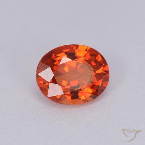 Zafiro Rojo carmesí claro natural de 0.88 ct, Ovalada, VVS