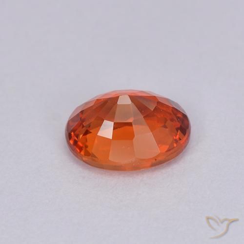 Zafiro Rojo carmesí claro natural de 0.88 ct, Ovalada, VVS