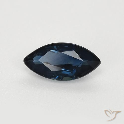Zafiro Azul oscuro natural de 0.71 ct, Marquesa, VVS-VS