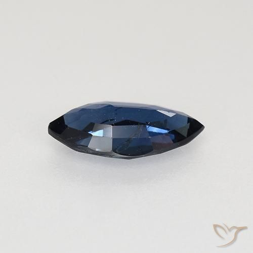Zafiro Azul oscuro natural de 0.64 ct, Marquesa, VS