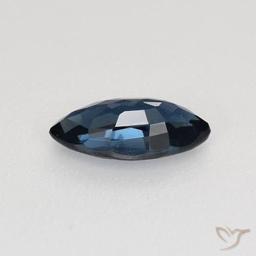 Zafiro Azul noche natural de 0.70 ct, Marquesa, VVS