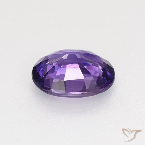 Zafiro Violeta oscuro medio natural de 0.74 ct, Ovalada, VVS-VS