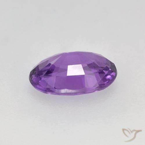 Zafiro Violeta vívido natural de 0.78 ct, Ovalada, VVS